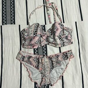 Victoria’s Secret Swim Set